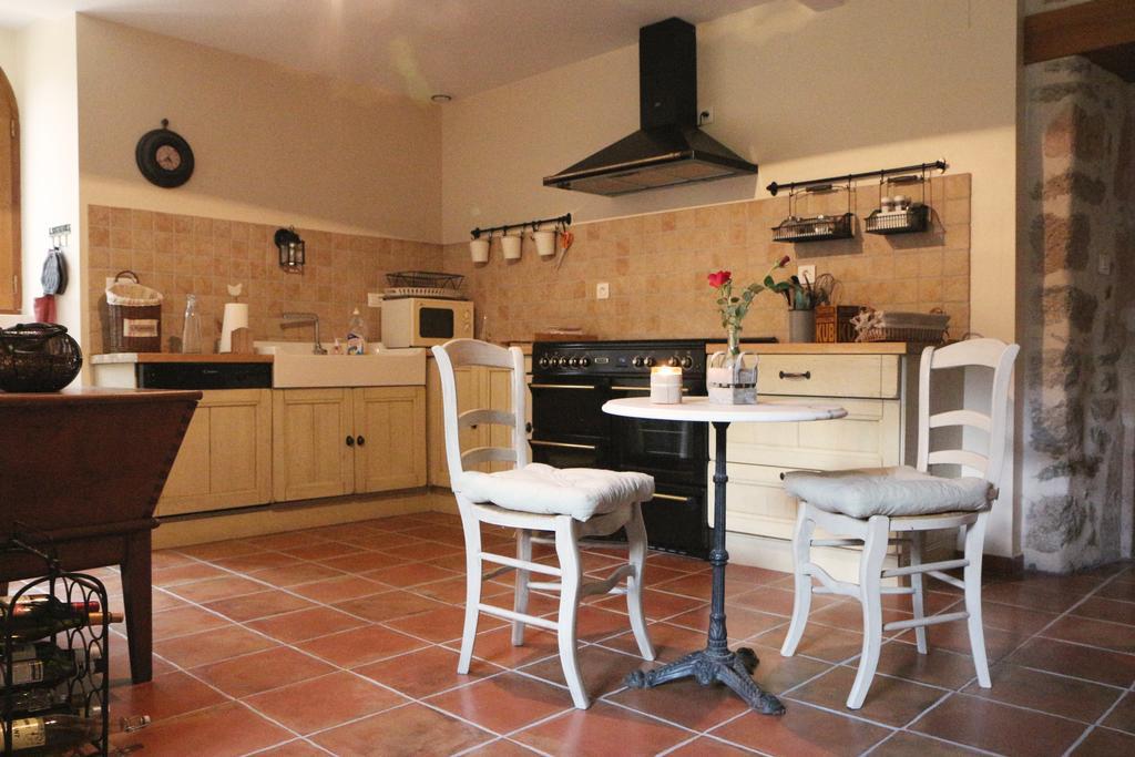 Chambres d’hôtes du Presbytère La Bastide-l'Eveque Esterno foto